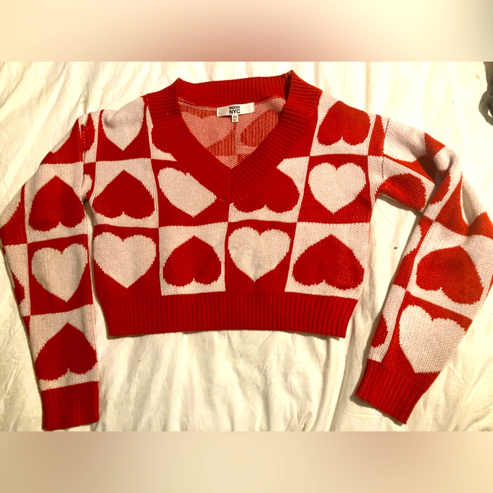heart sweater XS